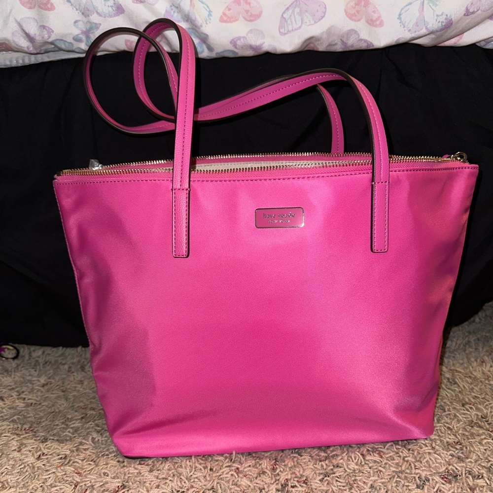 Kate Spade Zippered tote purse